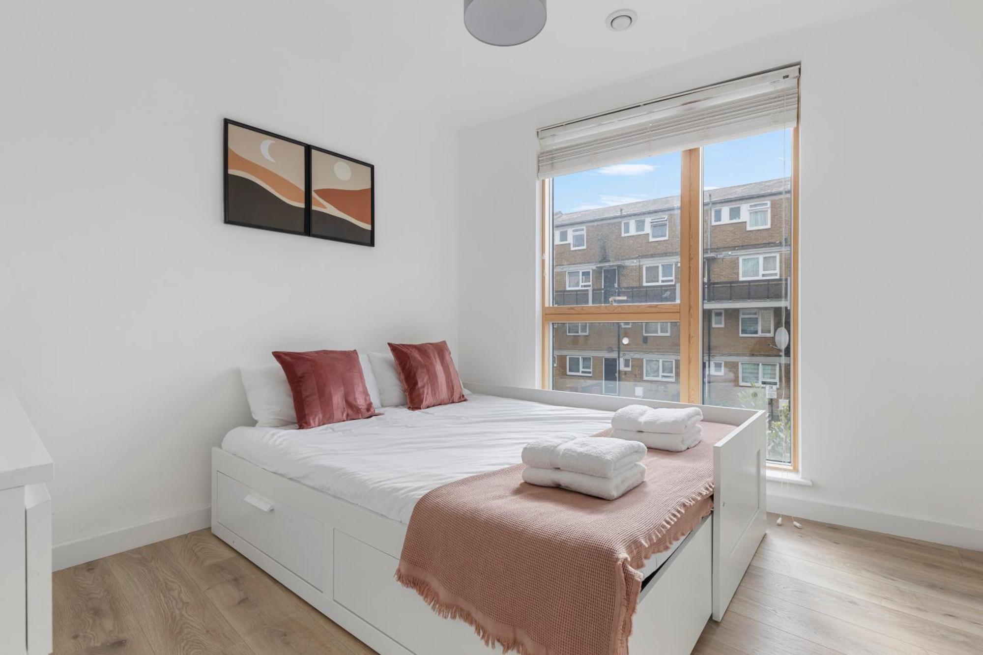 Apartamento Outstanding 2 Bed Zone 2 Near